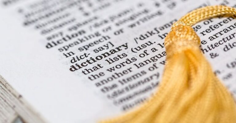 Languages - Yellow Tassel